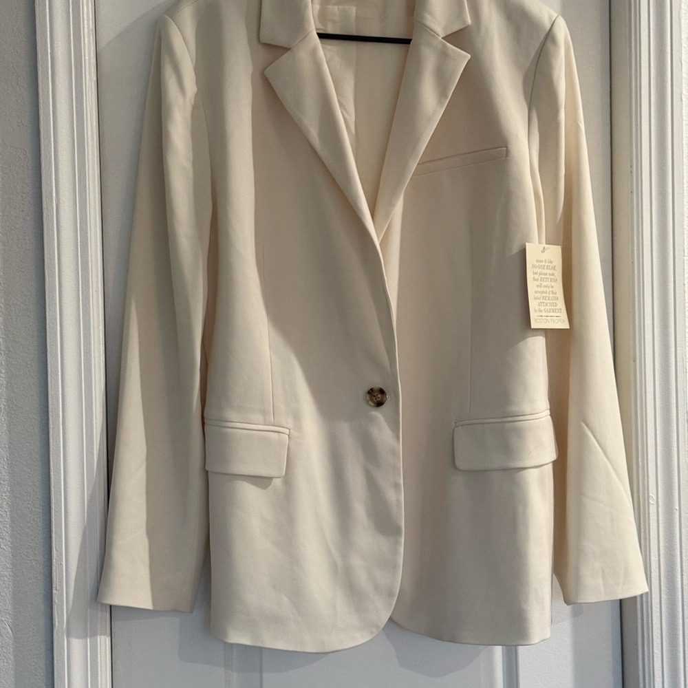 Boston Proper Cream Blazer size large/large